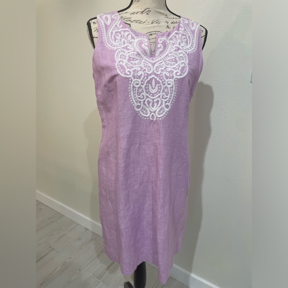 ⭐️ Talbots Lined Lilac/Lavender Sleeve-Less
Shift Dress SZ 8 P EUC 🥰